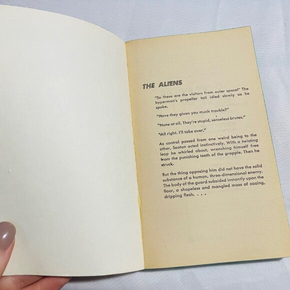 E.E. Doc Smith Skylark Of Valeron Paperback Sci-Fi Book By Pyramid Book 1963 - Picture 4 of 6